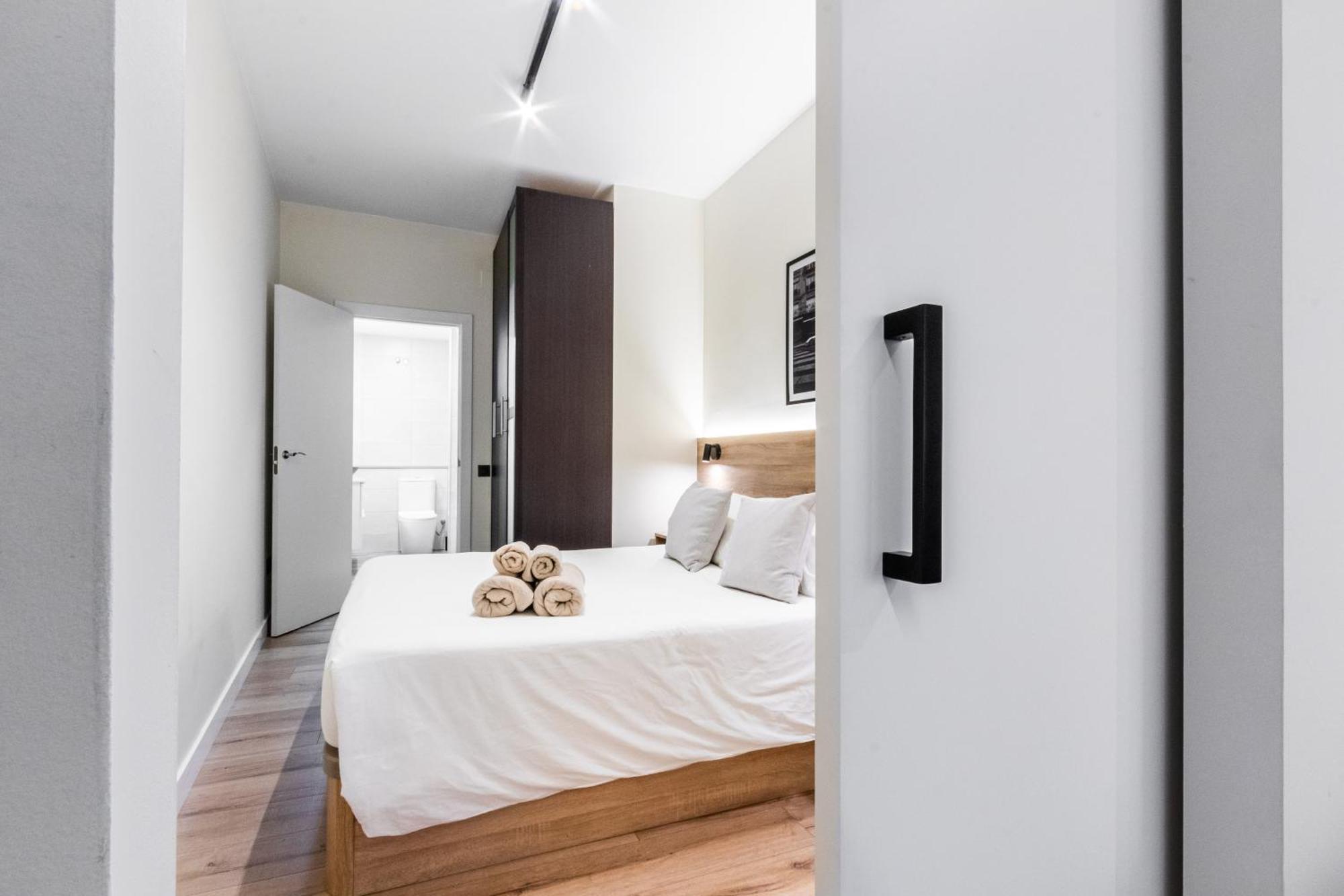 Exclusive Apartments Barcelona 4 Personas St Pere ตาราสซา ภายนอก รูปภาพ